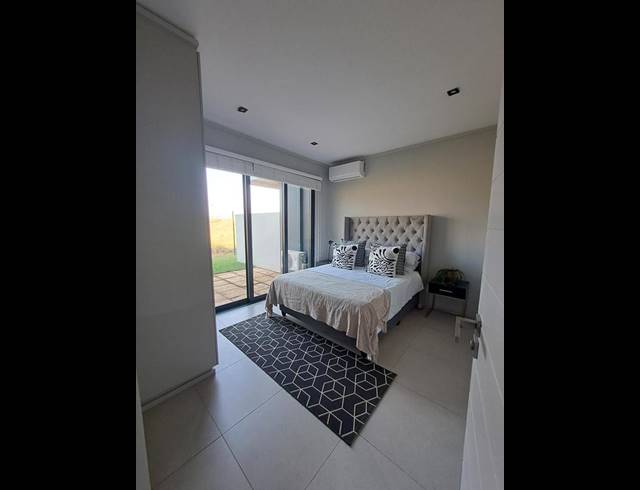 2 BEDROOM PROPERTY TO RENT IN ZIMBALI ESTATE